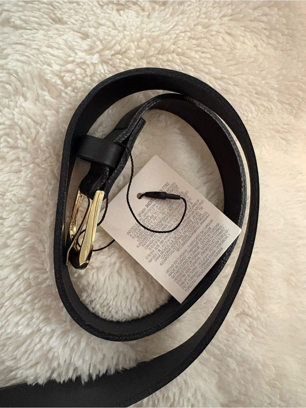 Zarah Classic Black Leather Belt with Gold Buckle